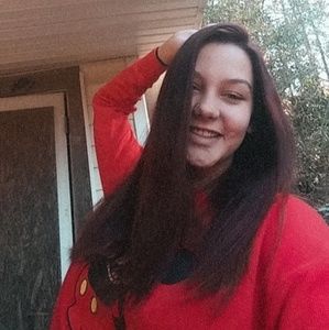 Meet your Posher, Mallory